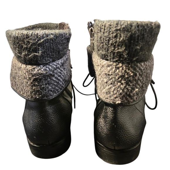 Torrid Women's Lug Sole Boots Black with Gray Ankle Sweater 1" Heel Size 11W - Picture 4 of 16